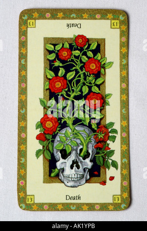 La carte de la mort dans un paquet de tarot. Banque D'Images