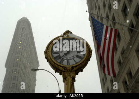 Flatiron building de New York au cours de l'hiver 03 tempête de neige. Banque D'Images