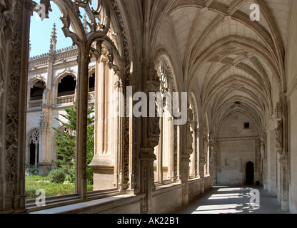 Cloître du Monastère de San Juan de los Reyes, Toledo, Castilla-La-Mancha, Espagne Banque D'Images