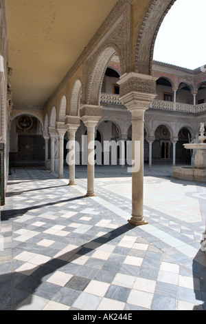 Patio de la Casa de Pilatos (maison de Pilate), Barrio Santa Cruz, Séville, Andalousie, Espagne Banque D'Images