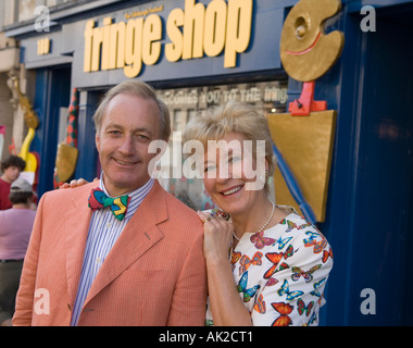 Neil et Christine Hamilton à l'extérieur de la boutique Fringe Banque D'Images