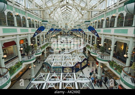 Irlande Dublin St Stephens Green Shopping Centre intérieur Banque D'Images