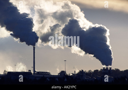 La pollution de l'air. La cimenterie à Cowie, près de Stirling, Scotland, UK Banque D'Images