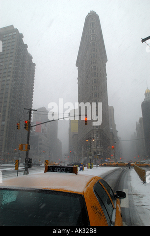 Flatiron building de New York au cours de l'hiver 03 tempête de neige. Banque D'Images