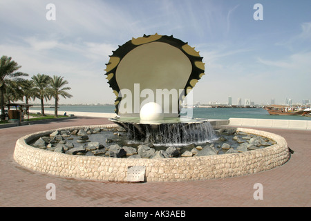 Pearl Fountainon la corniche à Doha, Qatar Banque D'Images