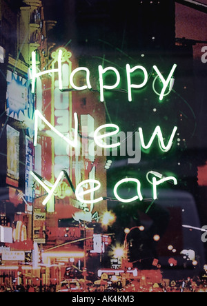 Bonne Année en néon, scène de la ville en arrière-plan Banque D'Images