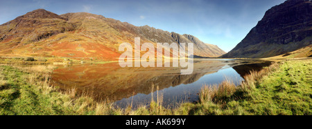 L'Aonach Eagach Ridge Glen Coe dans l'une des meilleures randonnées en montagne en Ecosse Banque D'Images