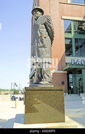 Dévouement statue à l'extérieur de l'Vince Lombardi Greenbay Packers stadium Wisconsin WI Banque D'Images