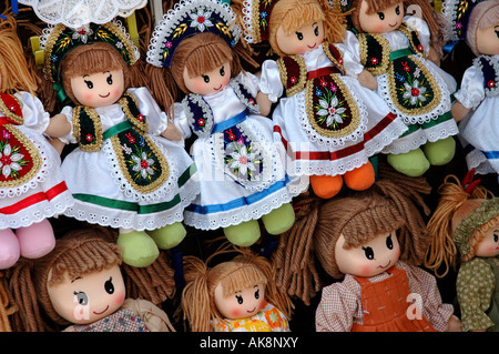 Des poupées de chiffon HONGROIS MARCHÉ DE SOUVENIRS Banque D'Images