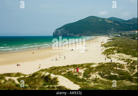 Playa de Berria, près de Santona, Cantabrie, dans le Nord de l'Espagne Banque D'Images