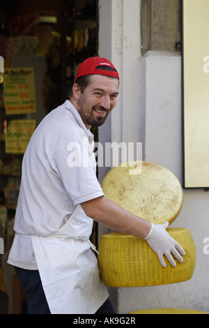 Le magasin de fromage deli à La Spezia, Italie Banque D'Images