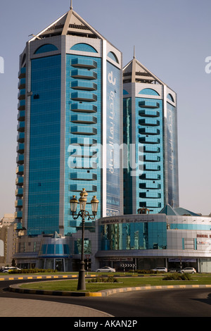 Crystal Towers Al-Sharjah ÉMIRATS ARABES UNIS Emirats Arabes Unis Banque D'Images