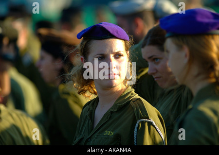 Femmes soldats israéliennes à partir de la 84e Brigade d'infanterie Givati 'Israël Banque D'Images