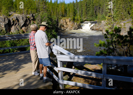 Rancheria Falls Site loisirs le long de route de l'Alaska Al Alcan Canada Territoire du Yukon peut Banque D'Images