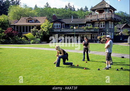 Boules à jouer Snug Cove Bowen Island British Columbia Canada Banque D'Images