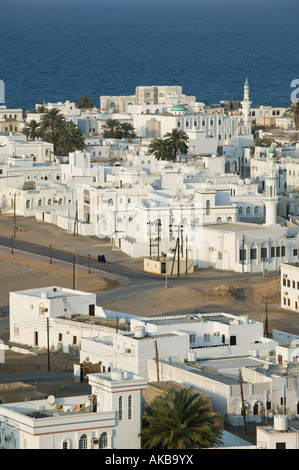 Oman, région de Sharqiya, Sur, vue sur Al Ayajh Ville Banque D'Images