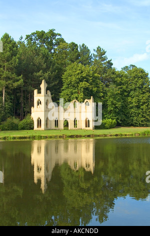 Abbaye de folie Painshill Park Surrey England Banque D'Images