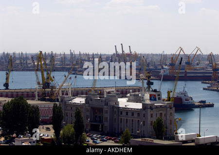 Vue sur Ville et port Constanta Mer Noire Roumanie Banque D'Images