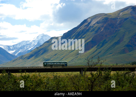 Bus Bus touristiques Parc National Denali Alaska AK U S United States Excursion Mt McKinley me demande de concession de Découverte du lac Toklat Banque D'Images