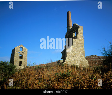 Ruines de la liquidation de l'ancien moteur maisons des mines d'étain au BCEI Galver près de Lands End Cornwall Banque D'Images