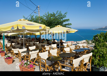 Café avec vue panoramique sur la ville de Zante, Bochali, Zakynthos (Zante), îles Ioniennes, Grèce Banque D'Images