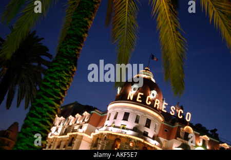 Nice, l'hôtel Negresco, extérieur, nuit Banque D'Images