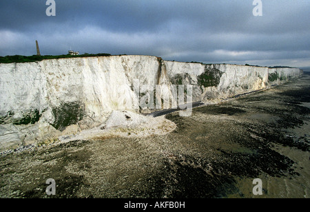 L'érosion côtière des falaises blanches entre Douvres et DEAL KENT UK 2007 Banque D'Images