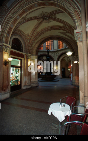 Wien 1, Palais Ferstel, Einkaufspassage zwischen Herrengasse und Freyung Banque D'Images