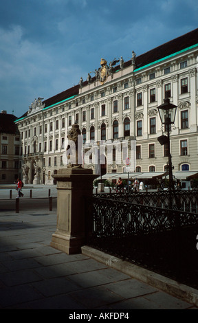 Wien, Österreich, Hofburg, Innerer Burghof), Liszt (Blick vom Schweizertor auf den Reichskanzleitrakt Banque D'Images