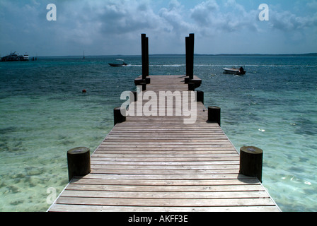 Jetty Green Turtle Cay Bahamas Banque D'Images