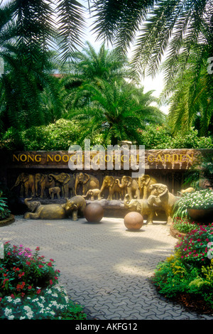 Parc à thème, Nong Nooch et topiary Garden Resort, Pattaya, Thaïlande Banque D'Images