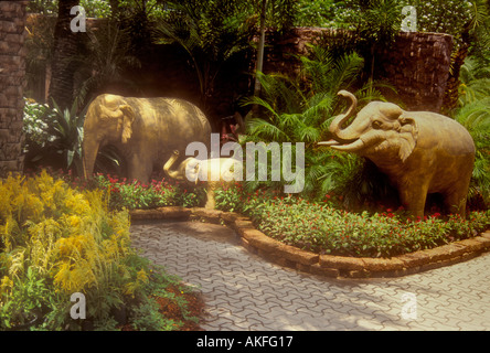 Parc à thème, Nong Nooch et topiary Garden Resort, Pattaya, Thaïlande Banque D'Images