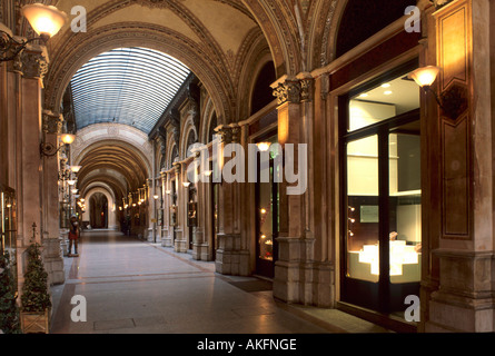 Österreich, Wien 1, Freyung, Palais Ferstel, Ferstel-Passage, Einkaufspassage zwischen und Herrengasse, Freyung Banque D'Images