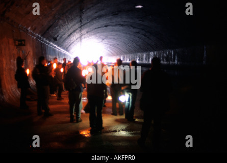 Wien, Österreich, Besuchergruppe bei der Führung "Auf den Spuren des Dritten Mannes' im Kanalsystem Banque D'Images