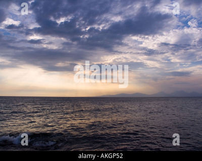 Ciel tempête sur le son du Jura Argyll Ecosse Banque D'Images