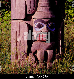 Totem haïda au Musée d'Anthropologie, Université de la Colombie-Britannique (UBC), Vancouver, BC, Canada - Détails Banque D'Images