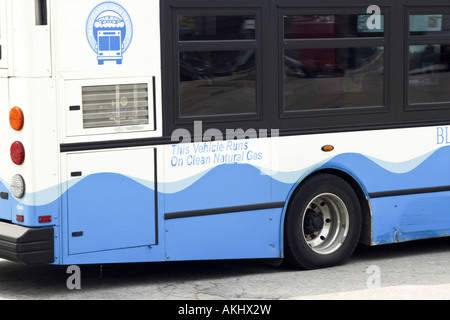 Transports publics respectueux de l'environnement fonctionnant au gaz naturel Banque D'Images