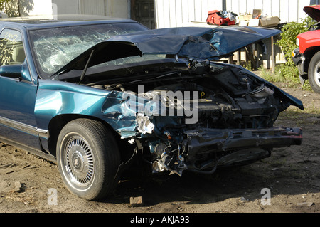 Résultats d'un accident de voiture où deux sacs d'air sauvé des vies Banque D'Images