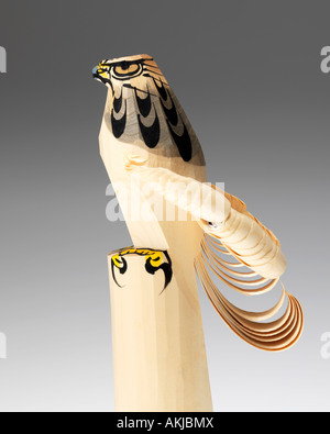 Hawk japonais East End-bori sculpture en bois traditionnel Banque D'Images