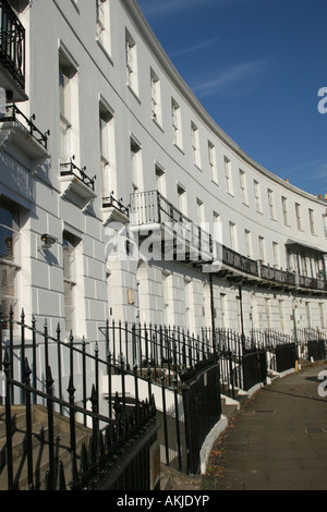 Royal Crescent bâtiments en terrasses à Cheltenham, Gloucestershire, Royaume-Uni Cotswolds Banque D'Images