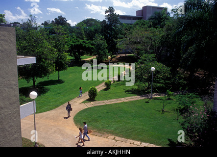 Portoricains, portoricain, les étudiants du collégial, les étudiants universitaires, étudiants, campus, Université de Porto Rico, mayaguez, Puerto Rico Banque D'Images