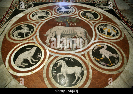 Détail de l'étage de la Duomo, Sienne, Italie Banque D'Images