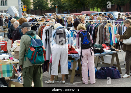 Marché aux puces à Helsinki Banque D'Images