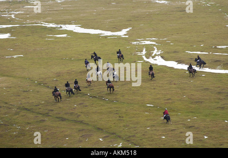 Une partie de l'équitation à travers la recherche de Llangeinor colline au-dessus de Blackmill près de Bridgend sur le Boxing Day annuel Fox hunt Banque D'Images