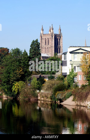 La Cathédrale de Hereford et la rivière Wye, Herefordshire, Angleterre, RU Banque D'Images