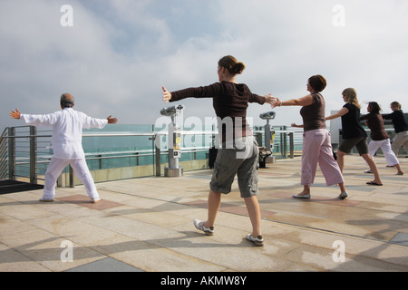 Tai Chi au sommet Hong Kong Banque D'Images