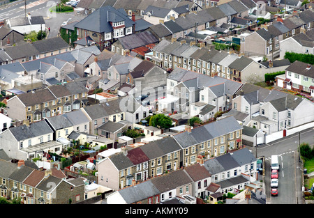 Vue sur l'ancien village minier de charbon Cwmcarn au South Wales valleys UK Banque D'Images