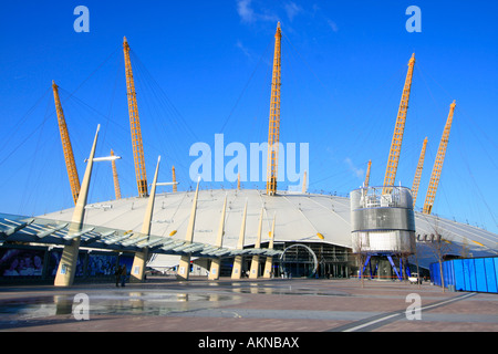 O2 arena lieu de divertissement musique Millenium Dome par tamise à l'est de Greenwich London England uk go Banque D'Images