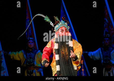 La Chine, Beijing, Beijing Opera Chung Yuan Huang est effectuée dans la Chang'an theater Banque D'Images