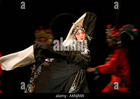 La Chine, Beijing, Beijing Opera Chung Yuan Huang est effectuée dans la Chang'an theater Banque D'Images